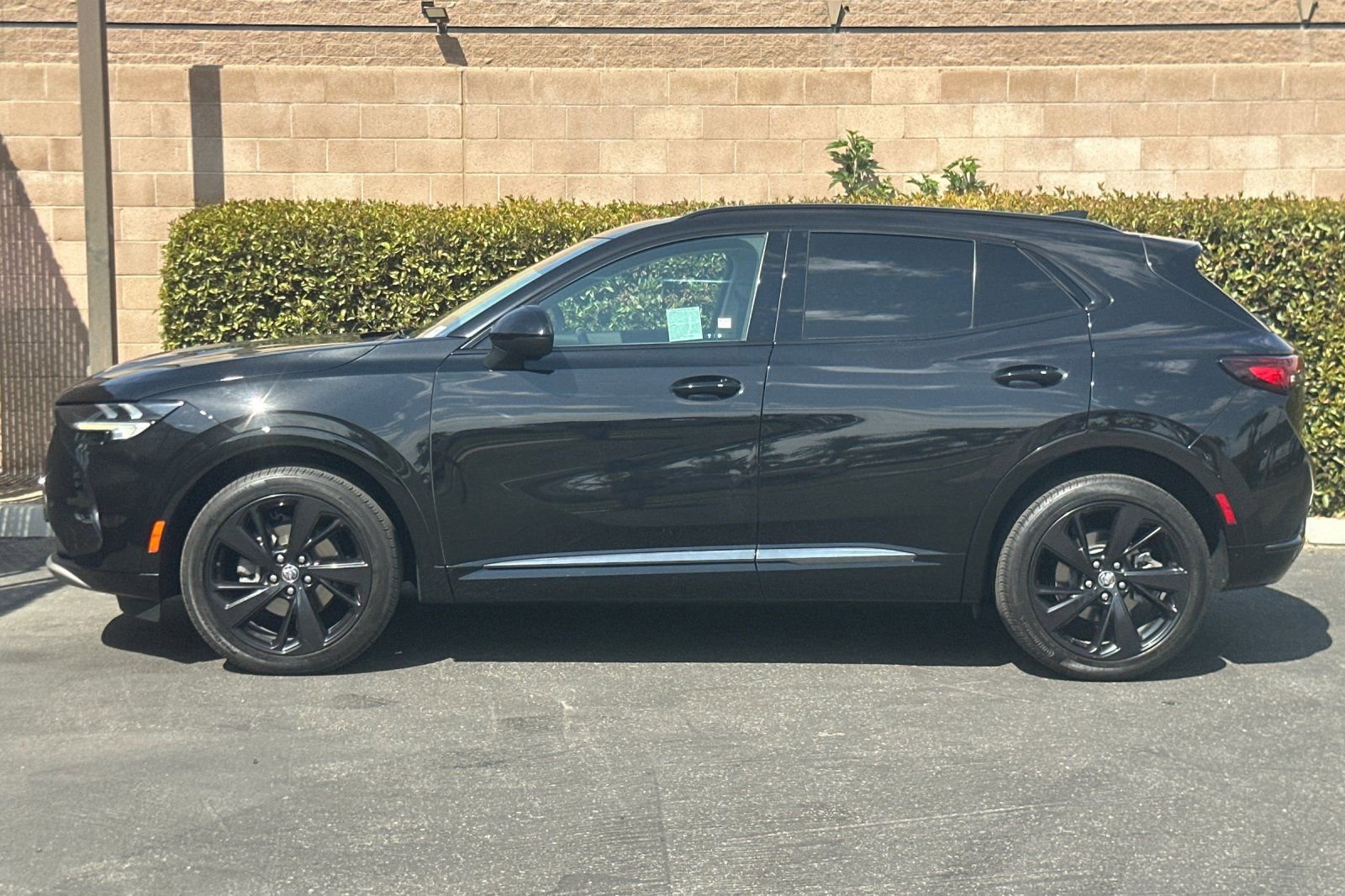 Certified 2023 Buick Envision Essence w/ Sport Touring Package image 7