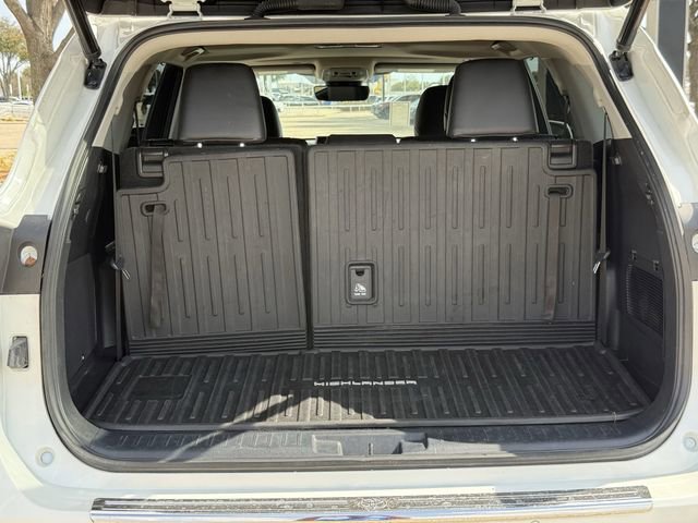 Used 2021 Toyota Highlander Limited image 37