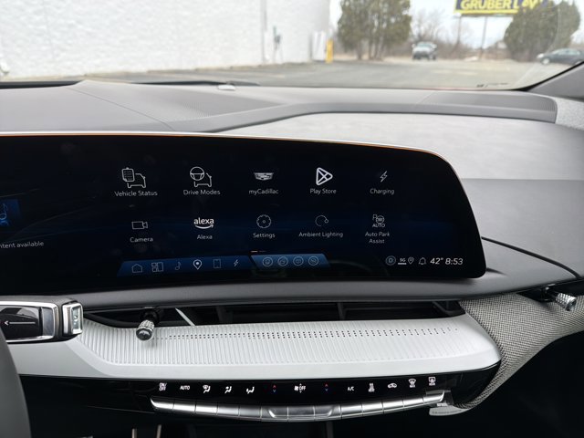 New 2025 Cadillac Optiq Sport 2 w/ LPO, Floor Liner Package AWD/4WD image 14