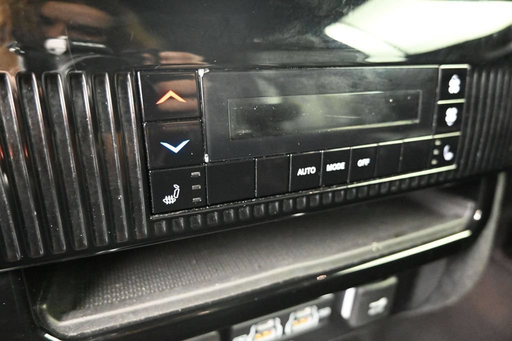 Used 2024 Jeep Wagoneer Series II AWD/4WD image 28