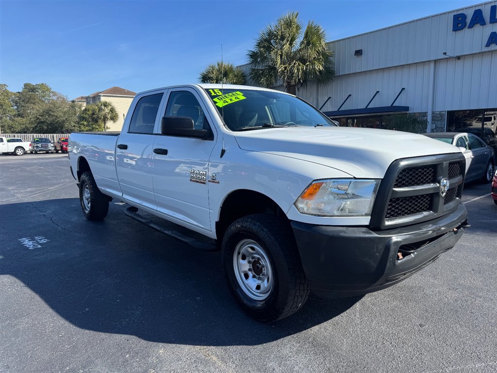 Used 2015 RAM 2500 Tradesman image 2