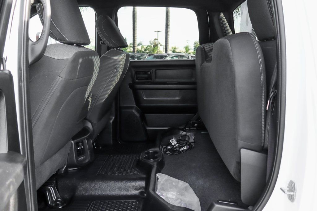 Used 2021 RAM 5500 Tradesman w/ Chrome Appearance Group RWD image 35