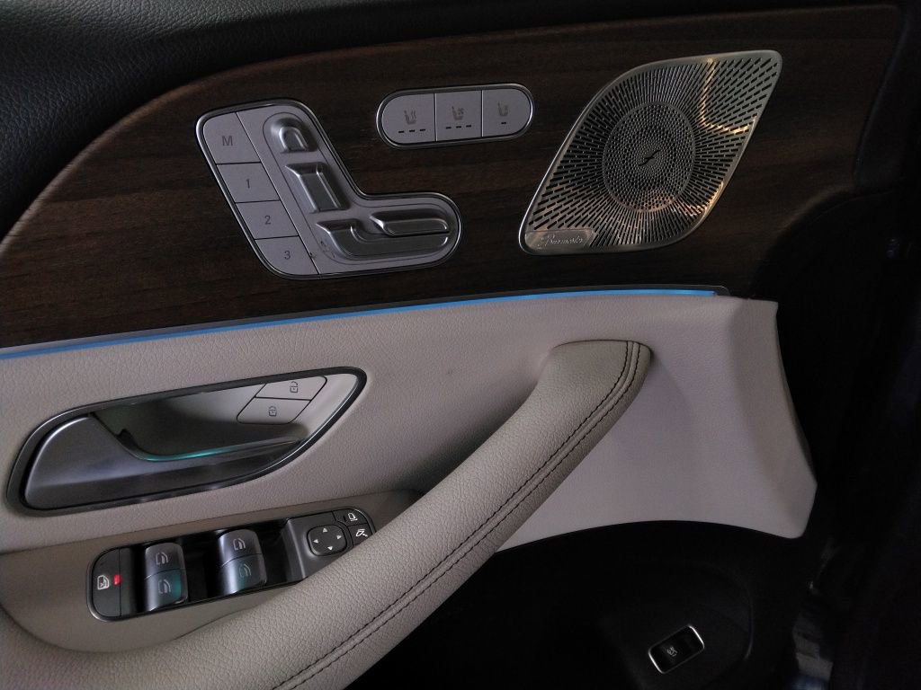 Used 2021 Mercedes-Benz GLE 350 4MATIC w/ Premium Package image 26