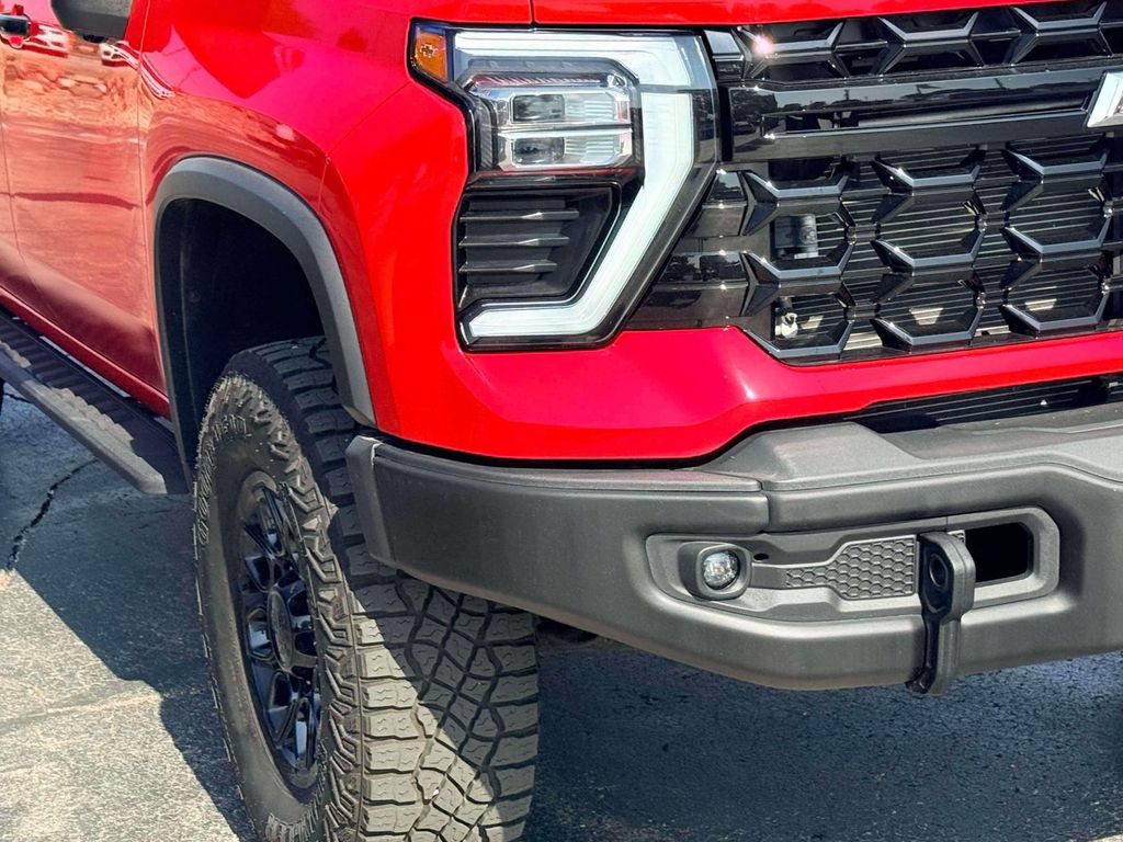 Used 2024 Chevrolet Silverado 2500 ZR2 w/ ZR2 Bison Edition AWD/4WD image 5