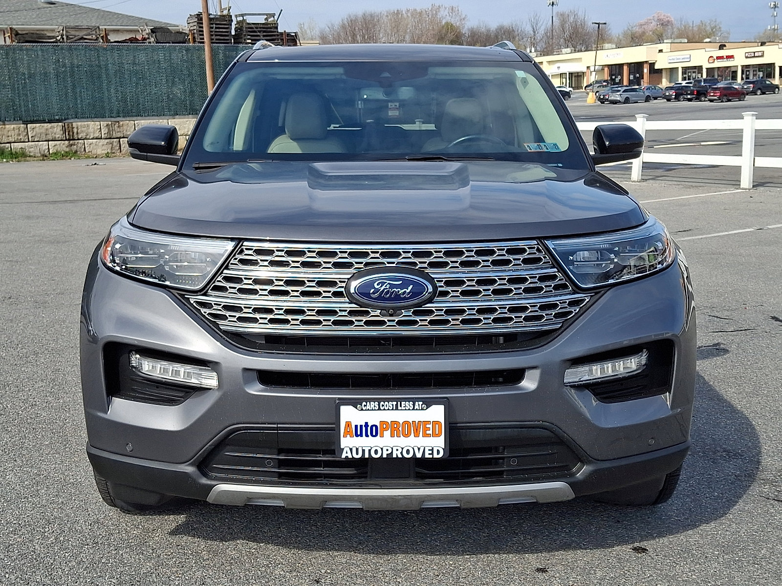 Used 2021 Ford Explorer Limited w/ Equipment Group 301A AWD/4WD image 2