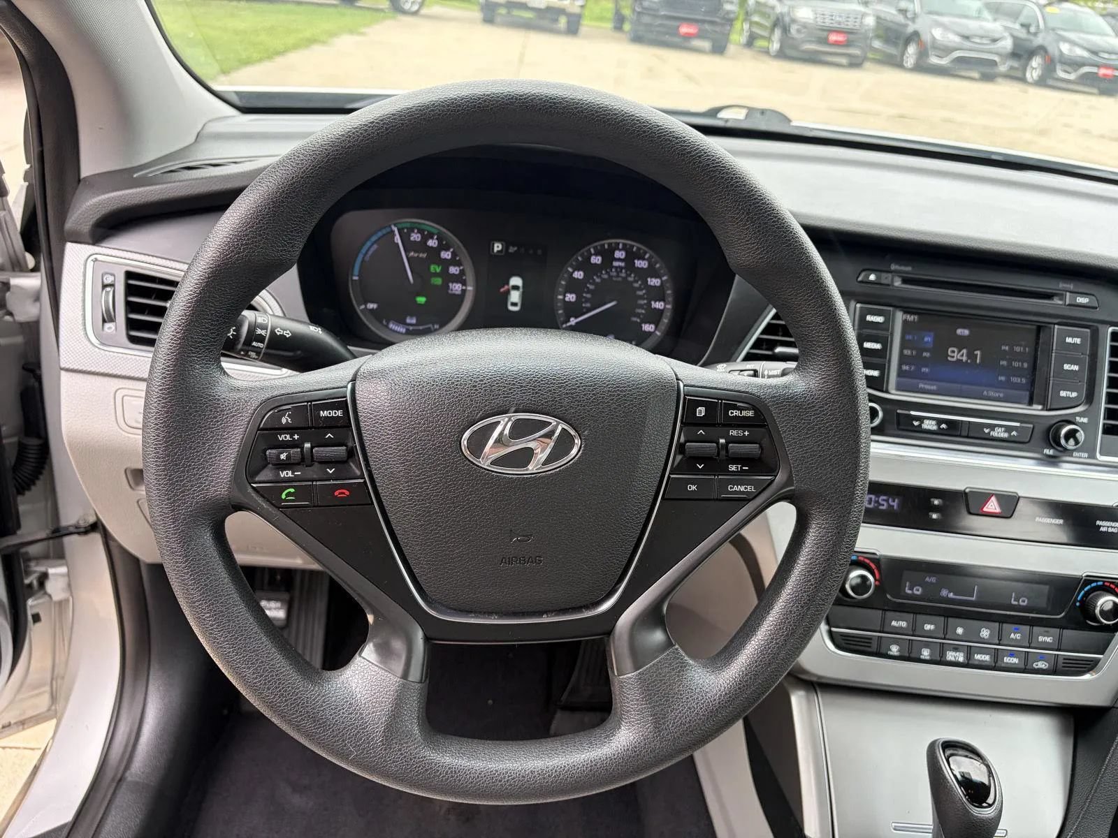 Used 2016 Hyundai Sonata SE FWD image 12