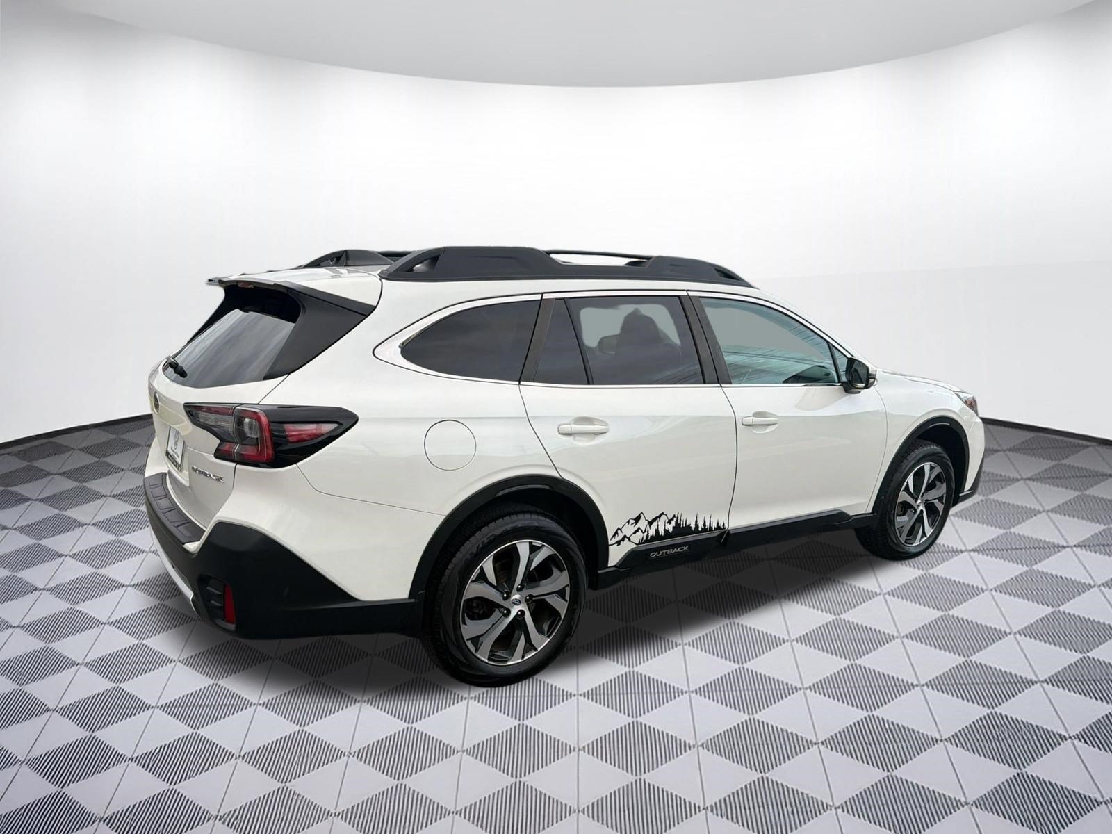 Used 2022 Subaru Outback Limited AWD/4WD image 9
