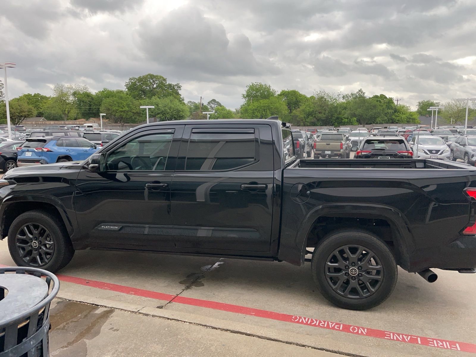 Used 2024 Toyota Tundra Platinum AWD/4WD image 4
