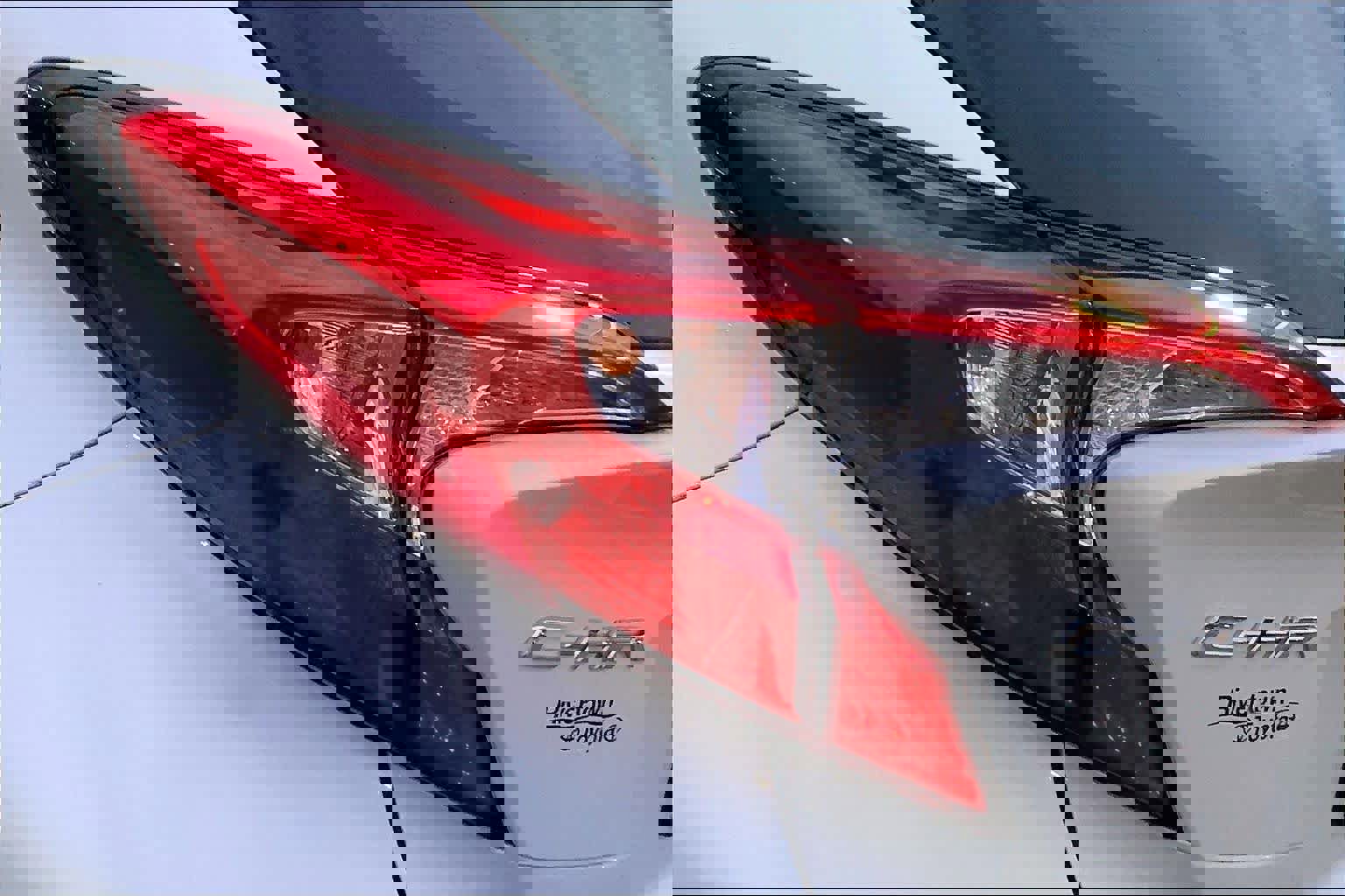 Used 2021 Toyota C-HR LE image 26