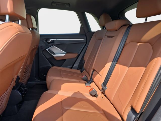 Used 2025 Audi Q3 2.0T Premium w/ Convenience Package AWD/4WD image 18