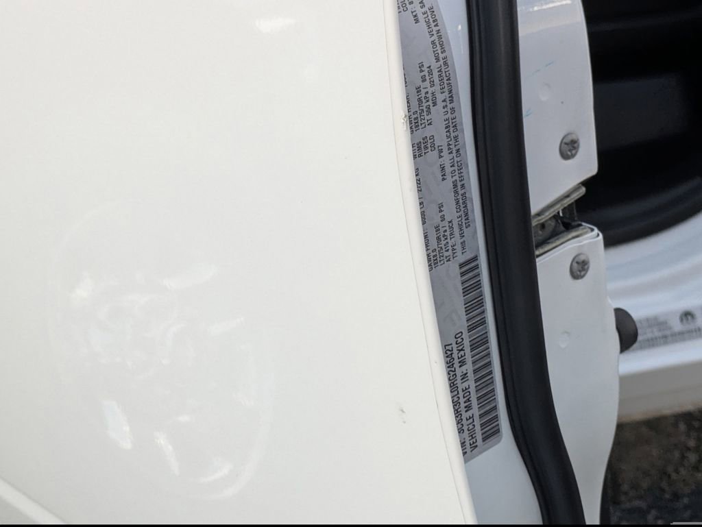 Used 2024 RAM 3500 Tradesman w/ Chrome Appearance Group image 33