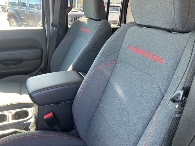 Certified 2025 Jeep Wrangler Unlimited Rubicon AWD/4WD image 12