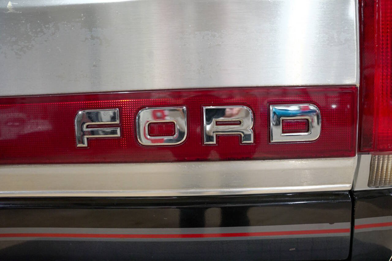 Used 1990 Ford F250 4x4 Regular Cab image 24