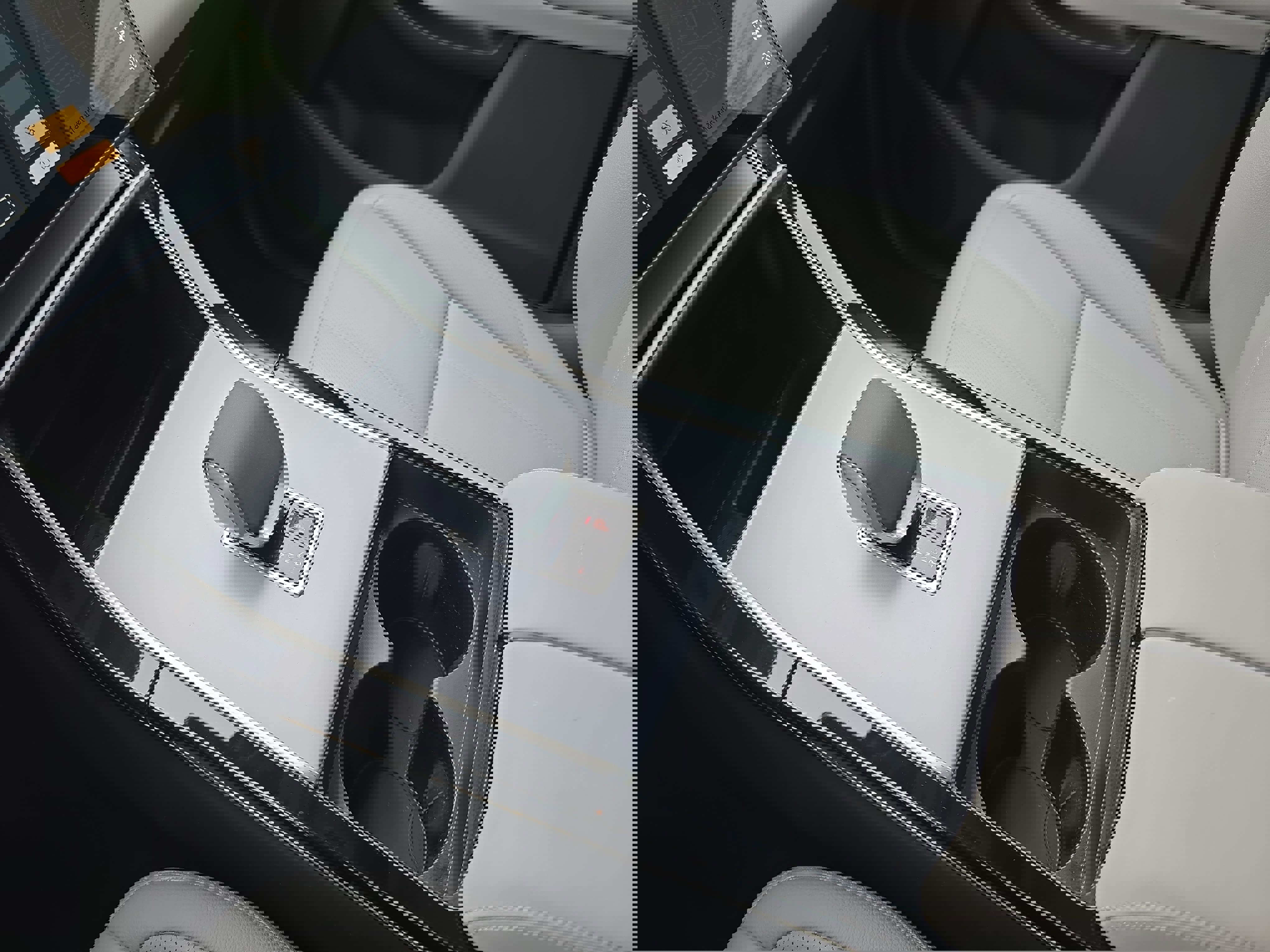 Used 2025 Land Rover Range Rover Evoque S image 25