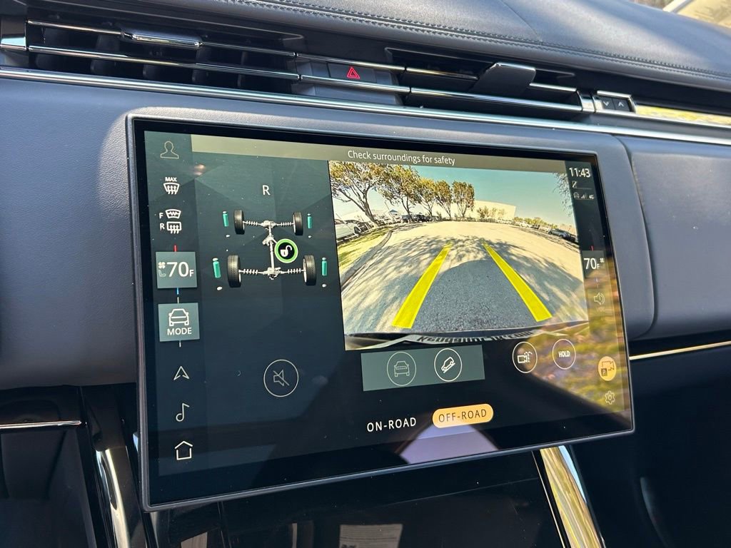 Used 2025 Land Rover Range Rover Sport SE image 23