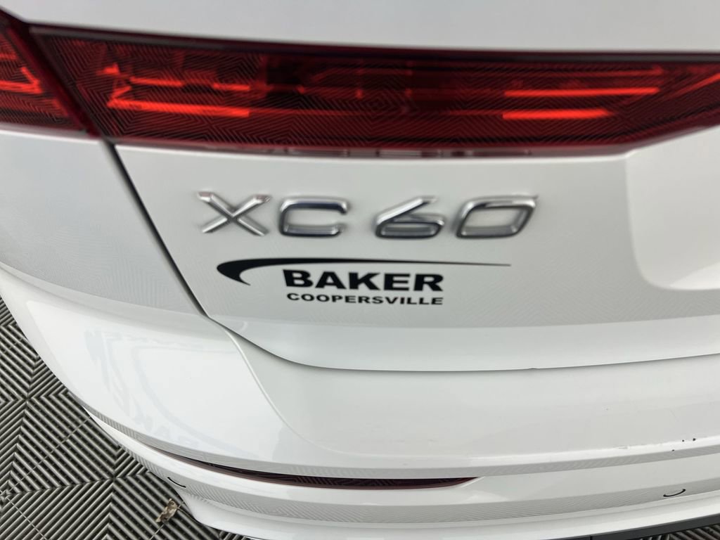 Used 2023 Volvo XC60 B6 Ultimate AWD/4WD image 32