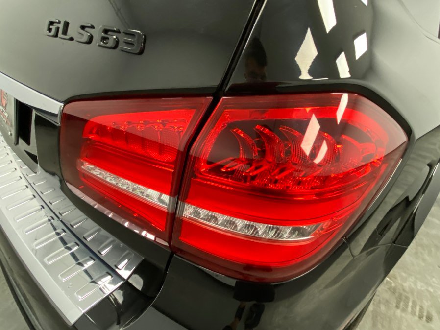 Used 2019 Mercedes-Benz GLS 63 AMG 4MATIC w/ AMG Night Styling Package image 14