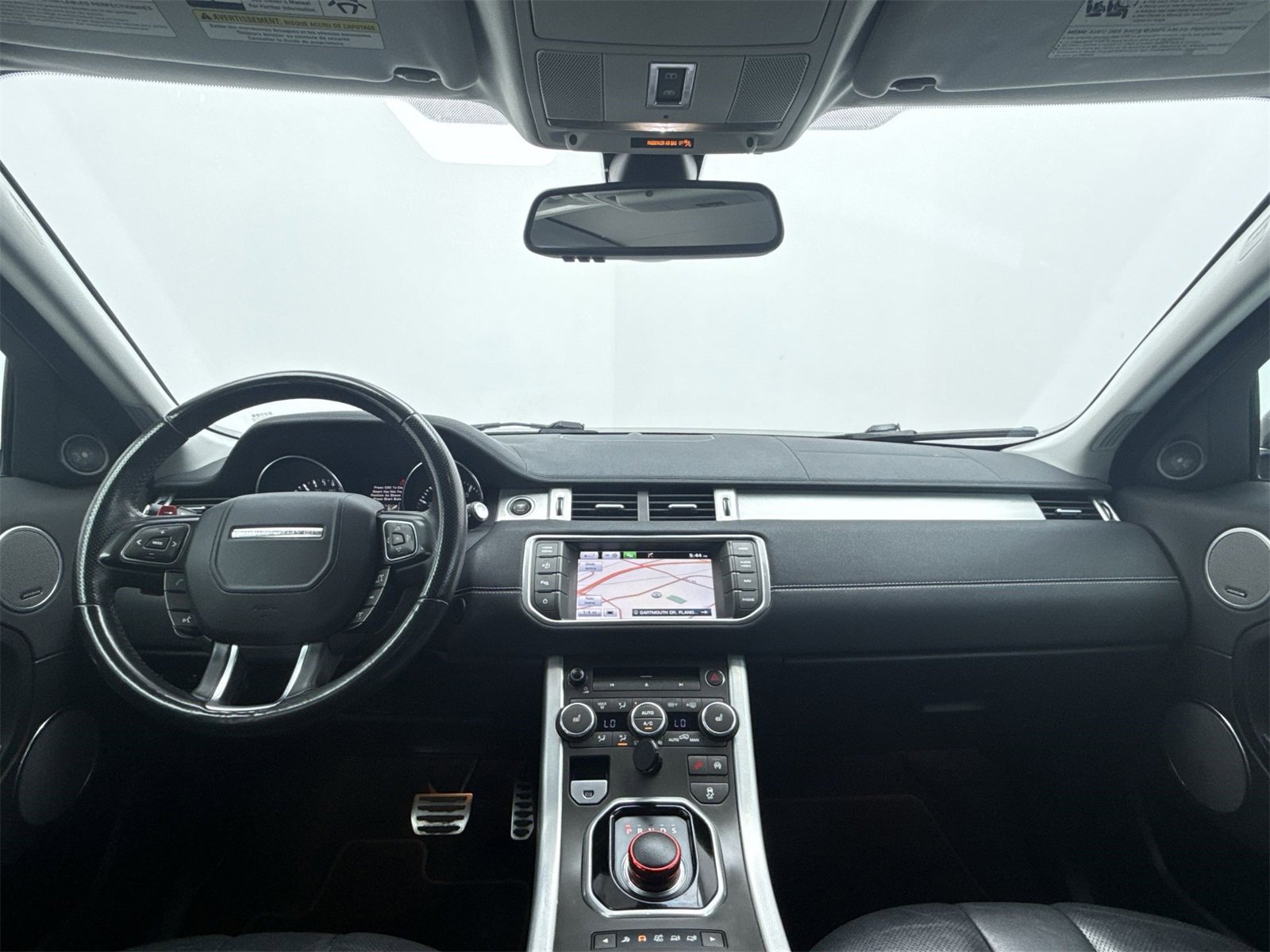 Used 2015 Land Rover Range Rover Evoque Dynamic image 15