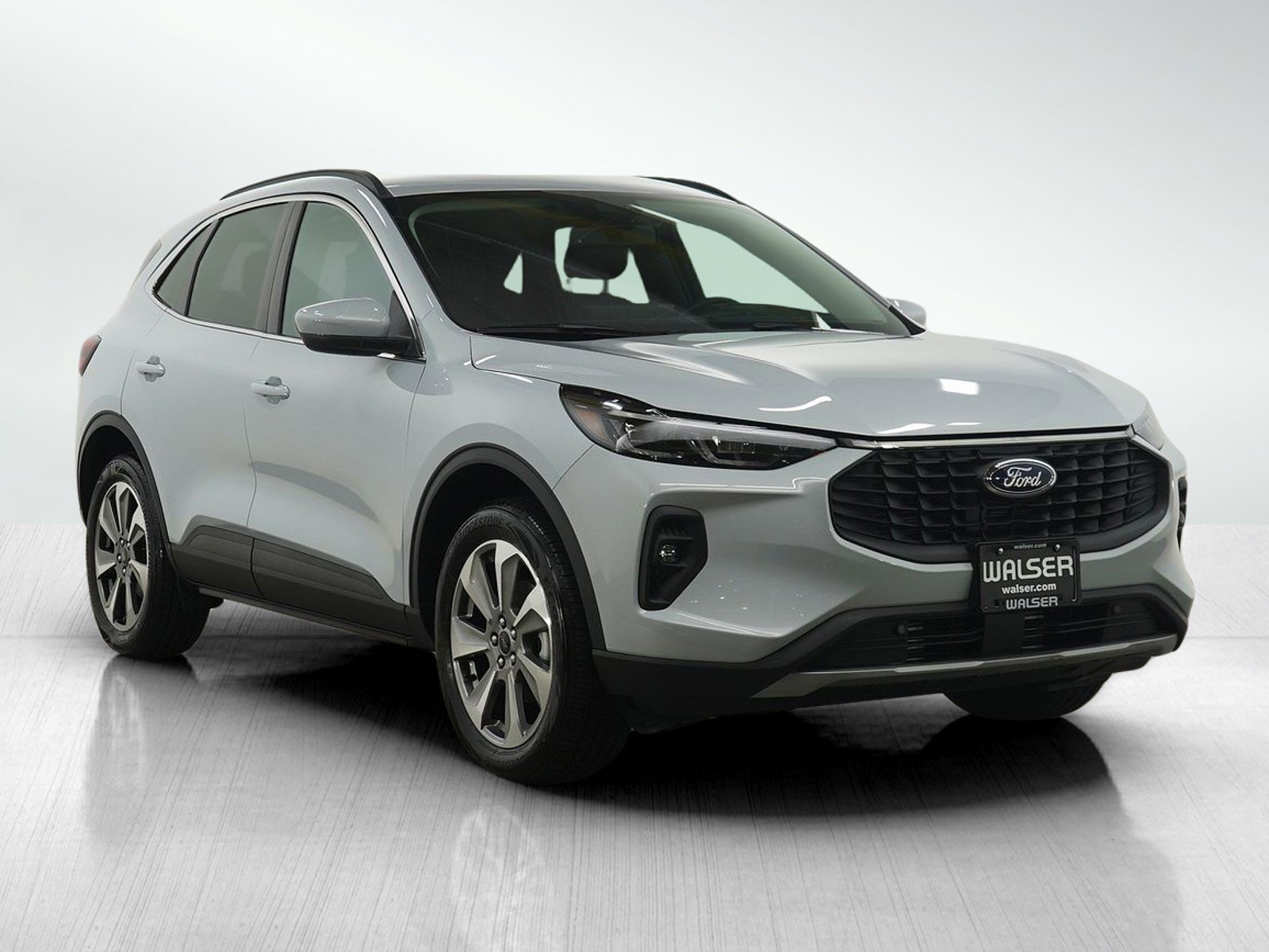 Used 2025 Ford Escape Platinum image 7