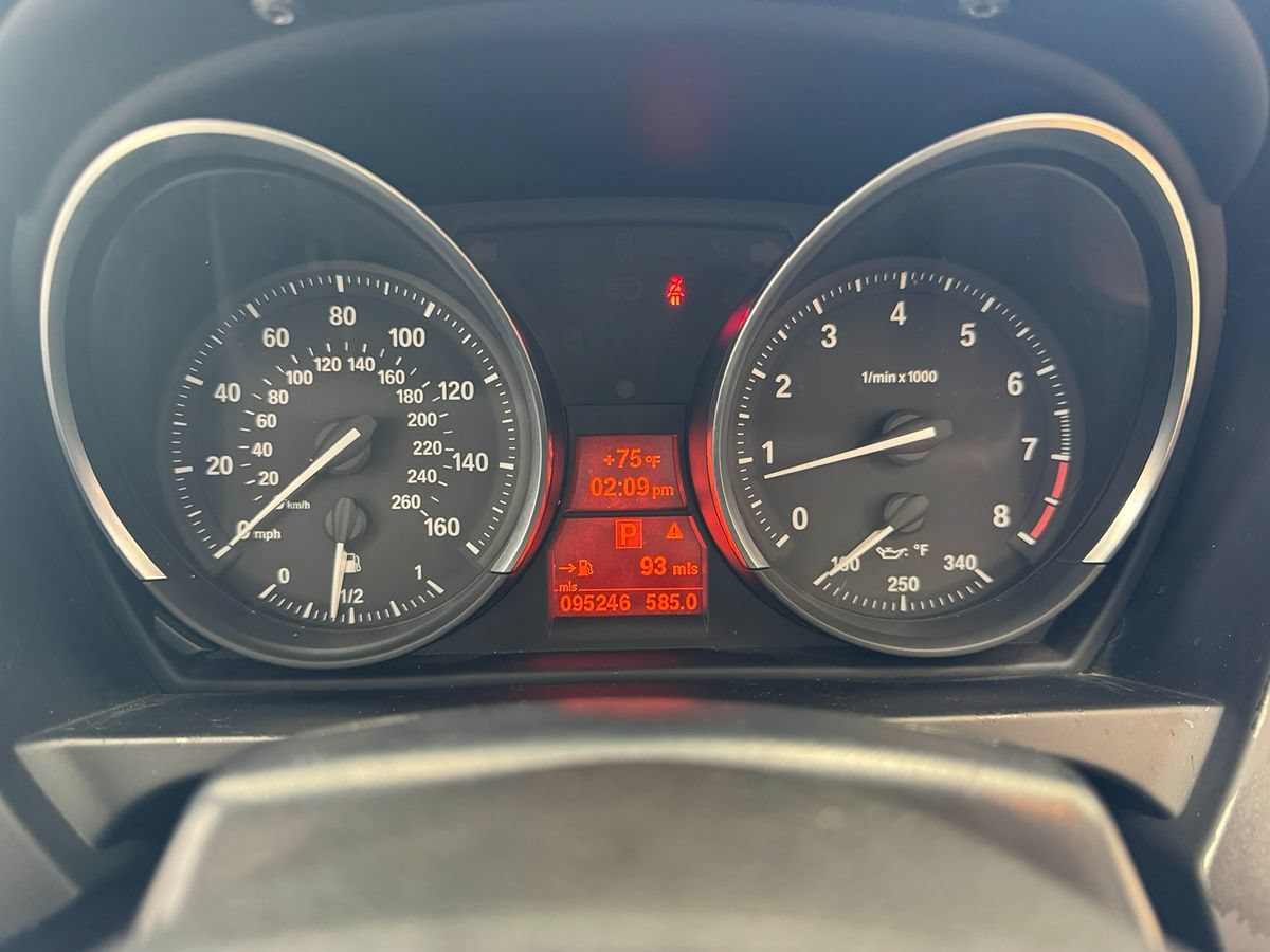 Used 2015 BMW Z4 sDrive28i RWD image 34