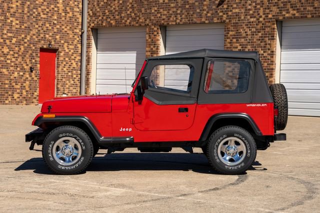 Used 1993 Jeep Wrangler S image 3