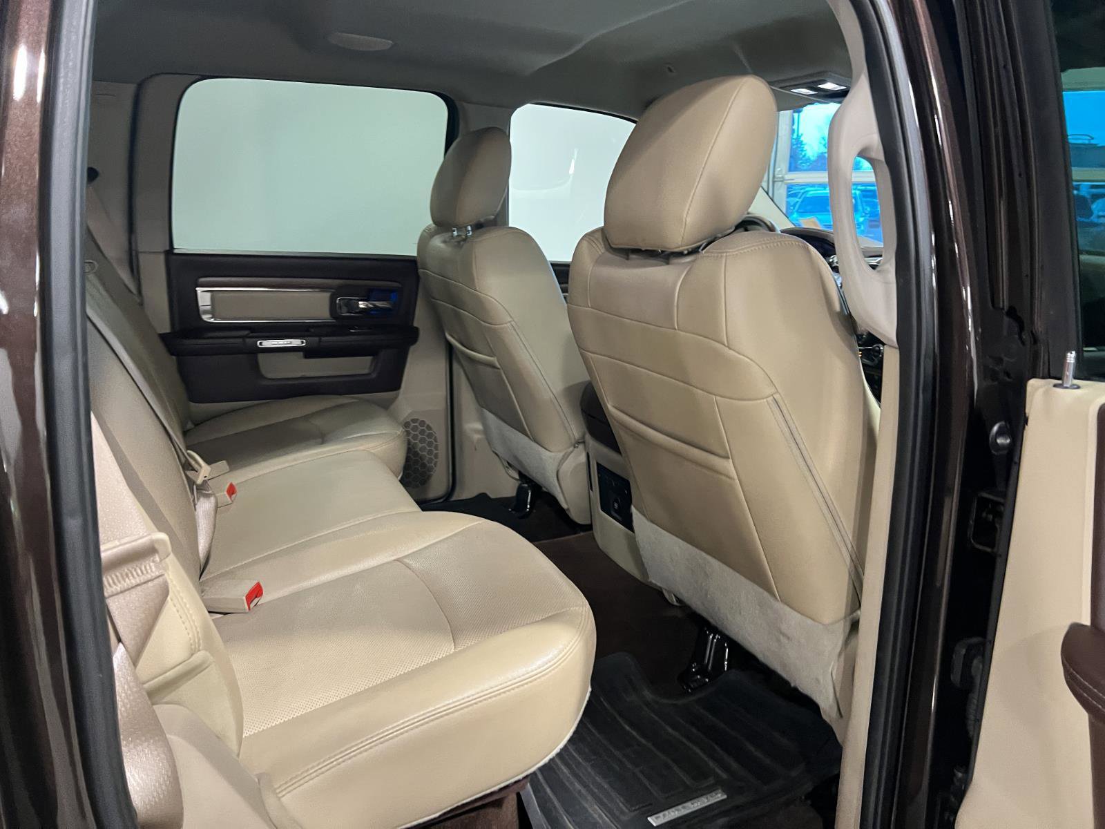 Used 2017 RAM 2500 Laramie image 32