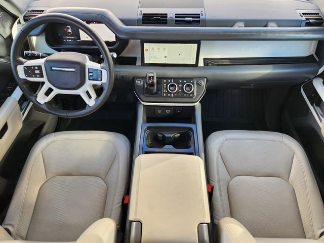 Used 2024 Land Rover Defender 110 S image 26