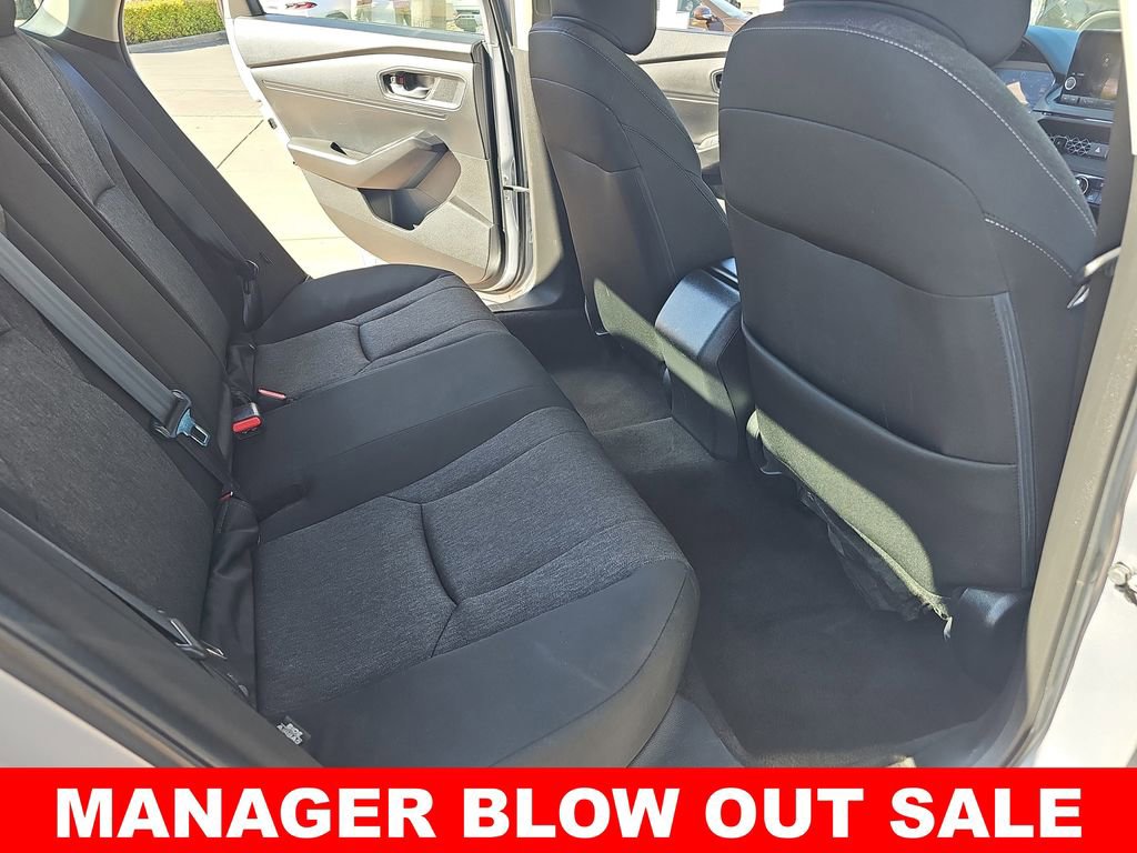 Used 2023 Honda Accord EX image 11