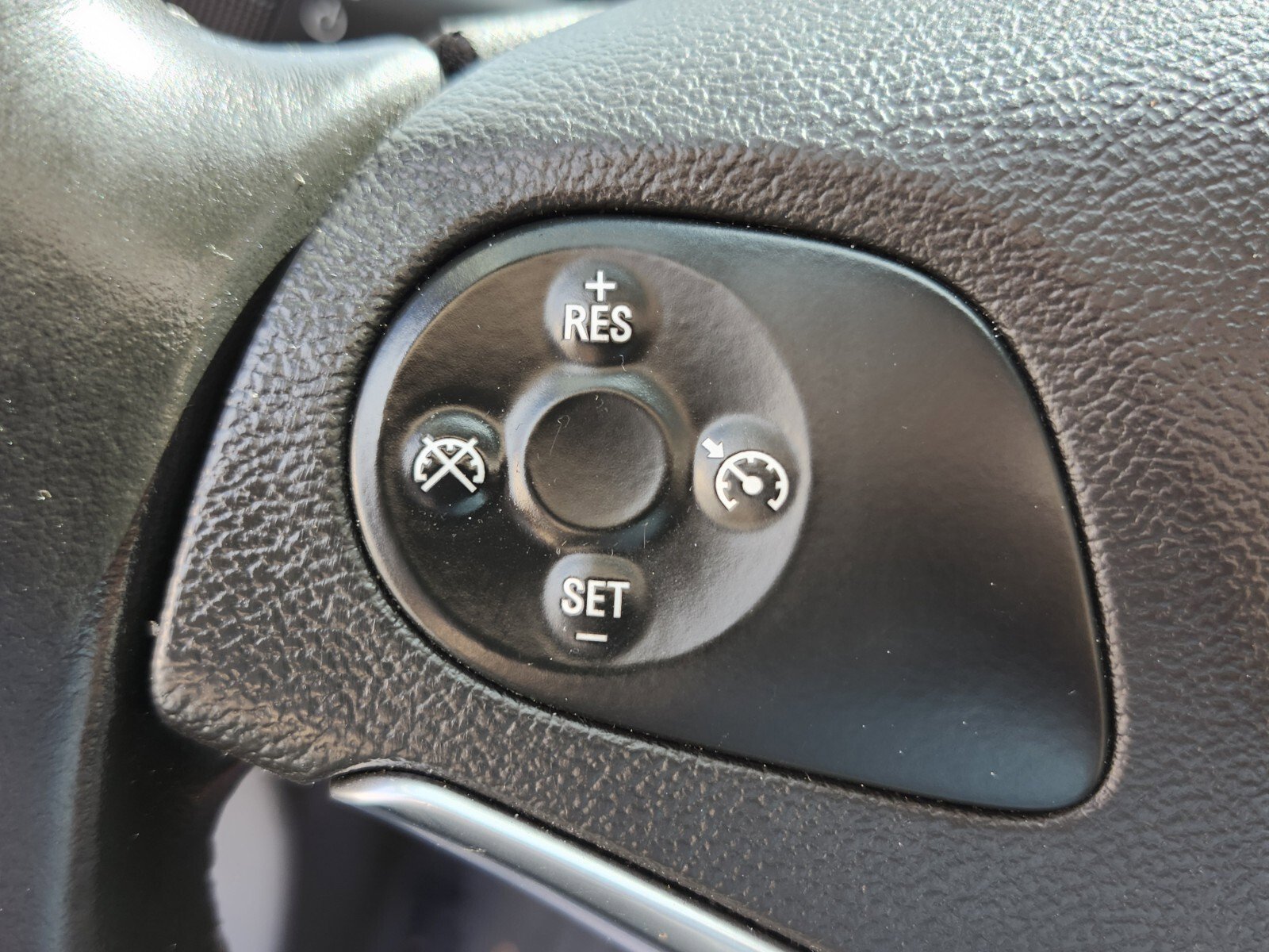 Used 2017 Chevrolet Impala LT image 26