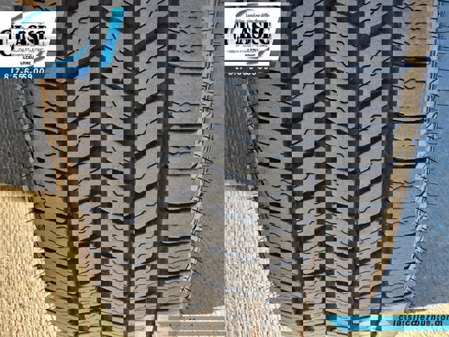 Used 2025 Chevrolet Silverado 2500 LT w/ Convenience Package image 43