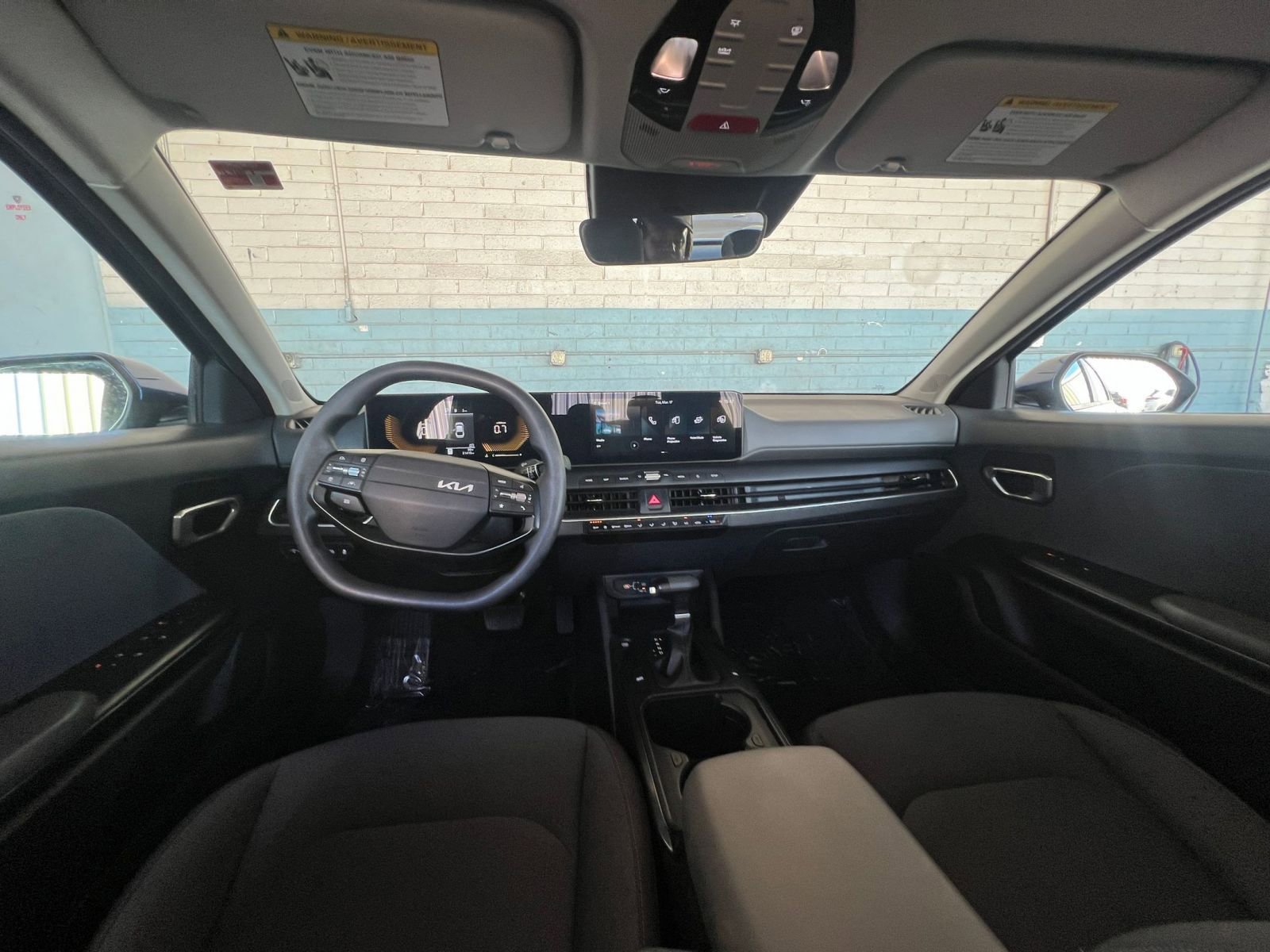 Used 2025 Kia K4 FWD image 33