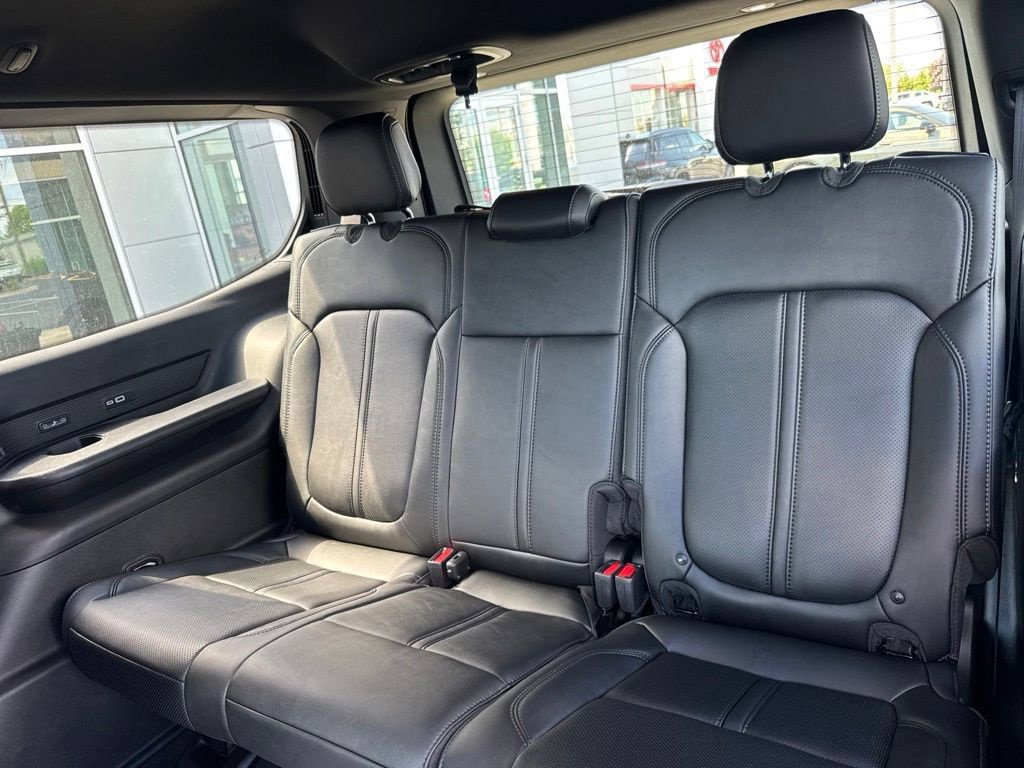 New 2026 Jeep Grand Wagoneer Limited AWD/4WD image 10