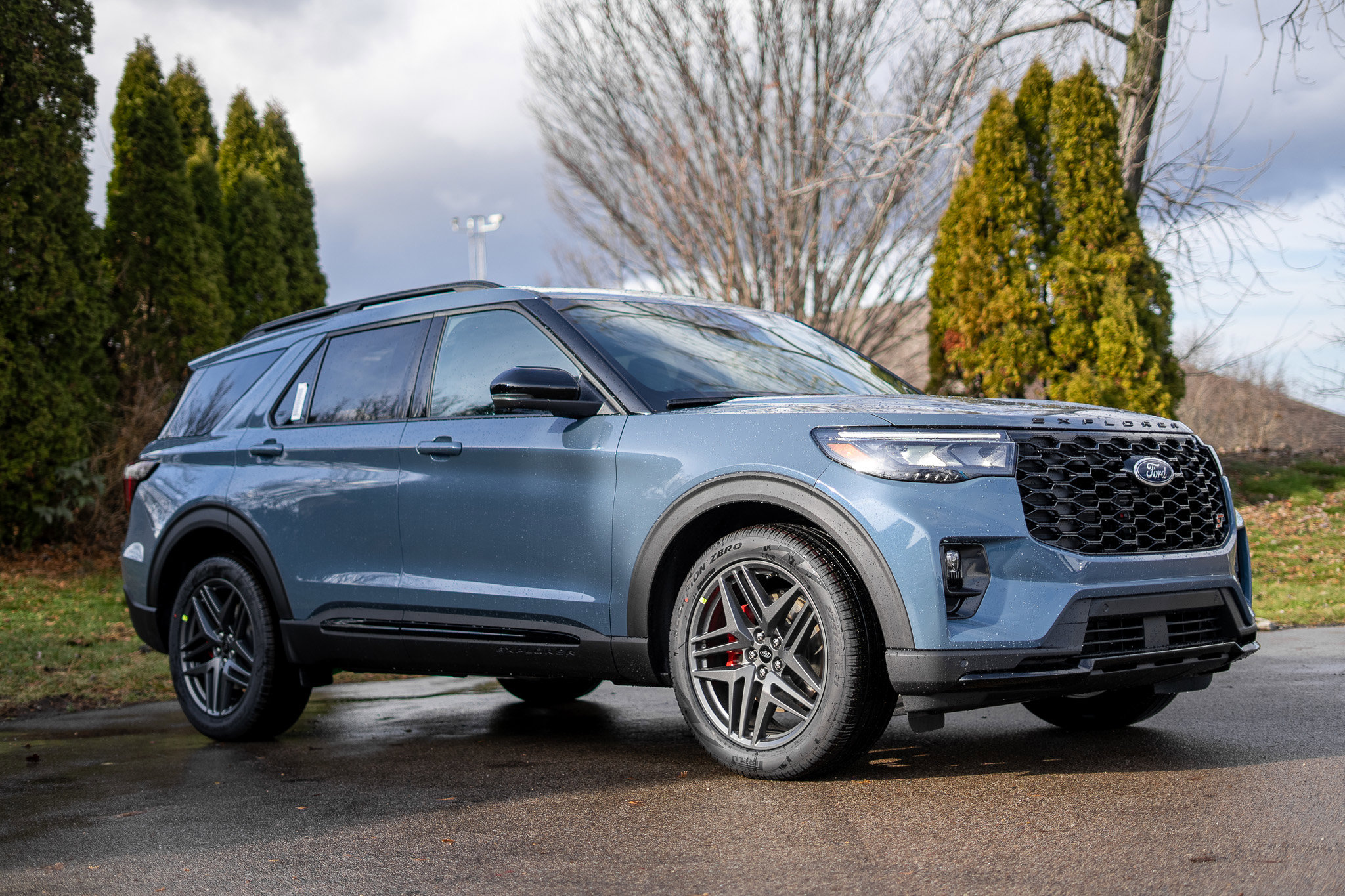 New 2026 Ford Explorer ST w/ Sun And Sound Package image 3