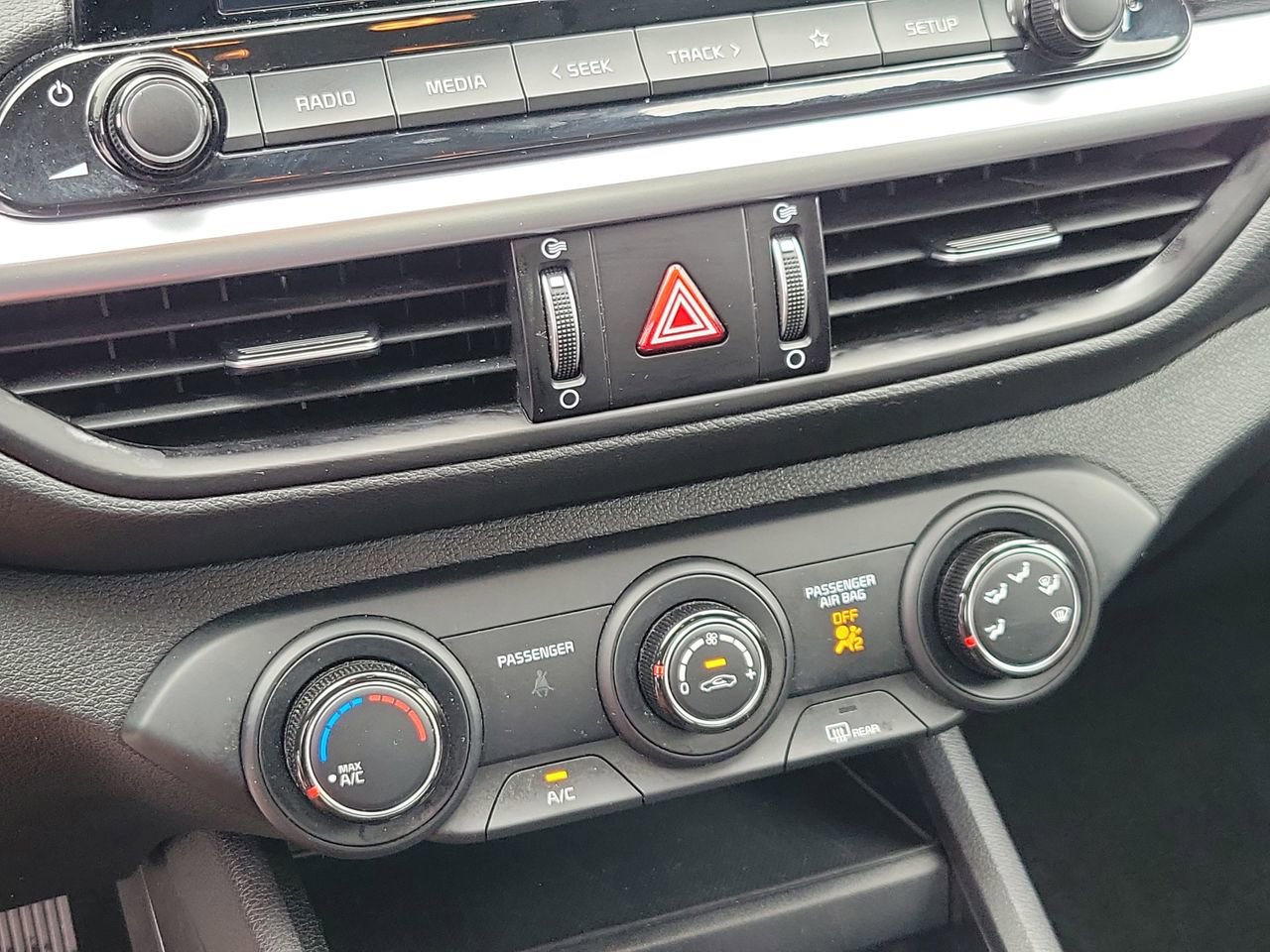 Used 2024 Kia Forte LXS image 25