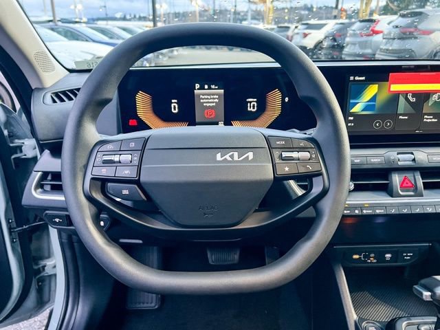 New 2025 Kia K4 LXS image 22