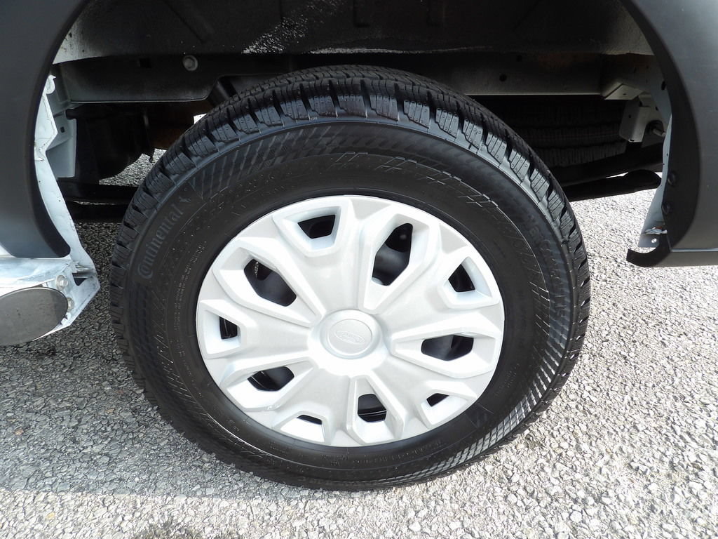 Used 2025 Ford Transit 250 Low Roof w/ Exterior Upgrade Package RWD image 47