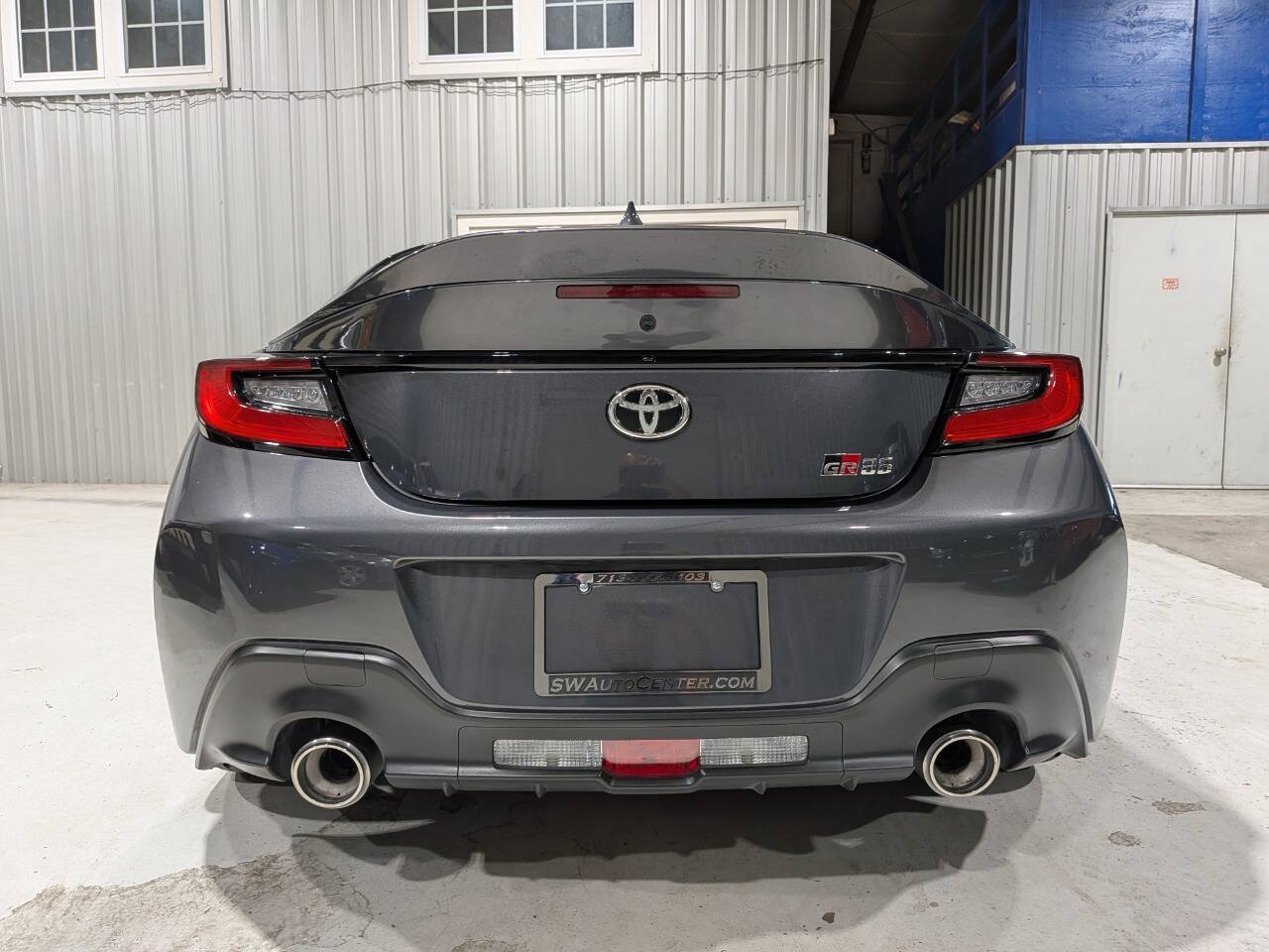 Used 2024 Toyota GR86 Premium RWD image 4