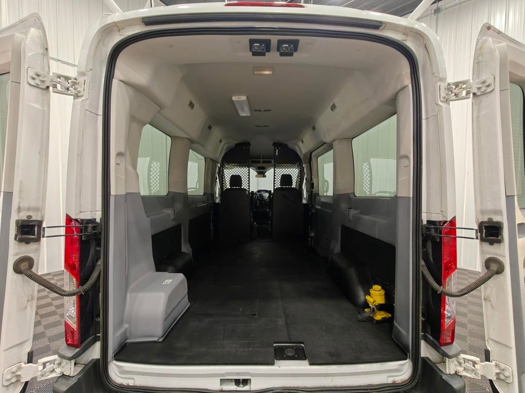 Used 2015 Ford Transit 150 XLT image 34