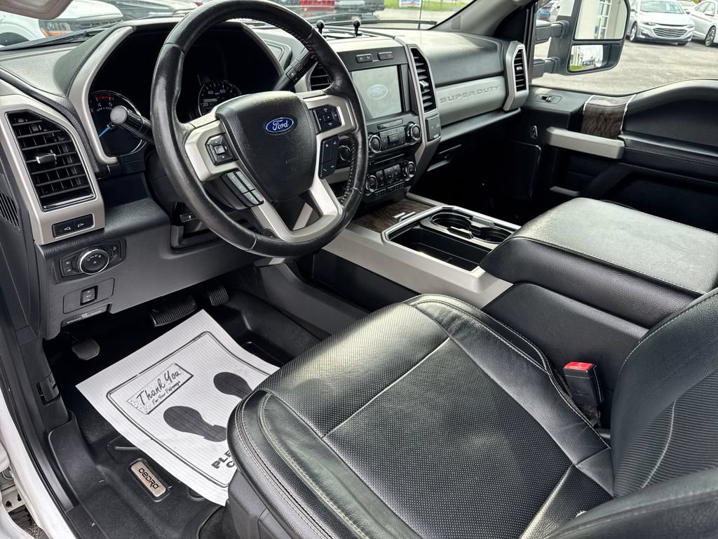 Used 2018 Ford F350 Lariat w/ Lariat Value Package AWD/4WD image 13