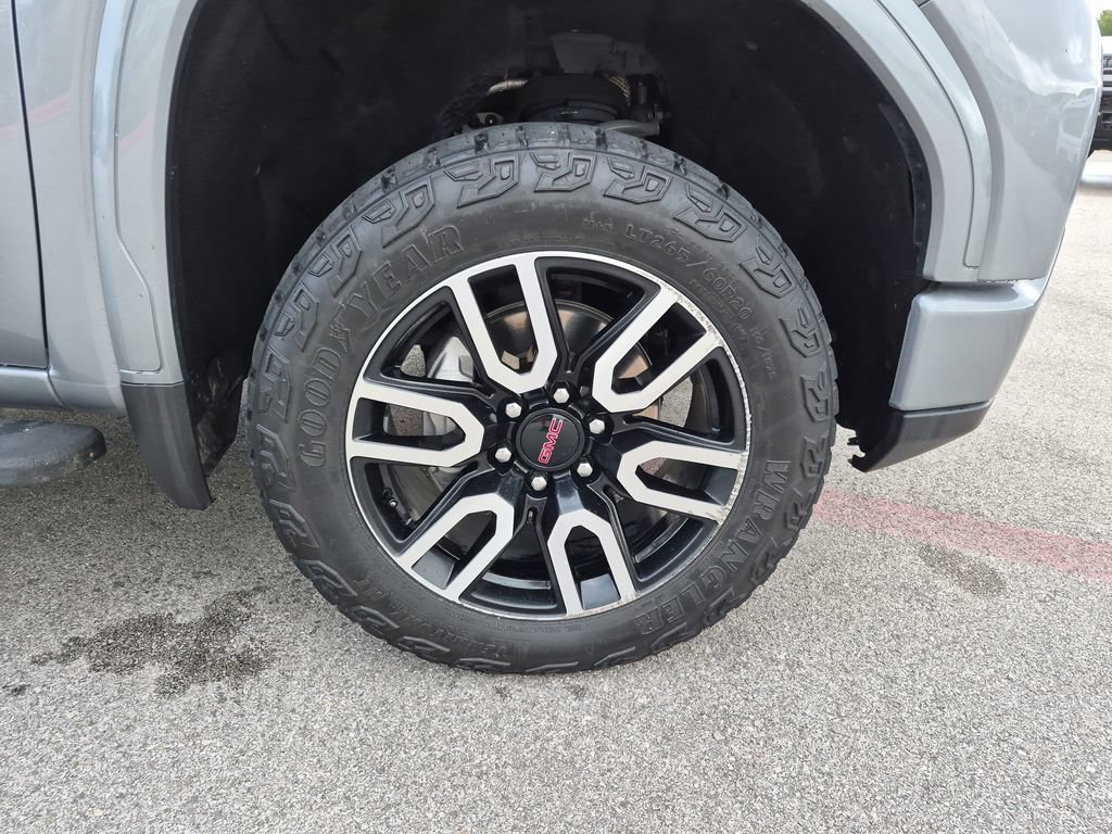 Certified 2024 GMC Sierra 1500 AT4 w/ Technology Package AWD/4WD image 18