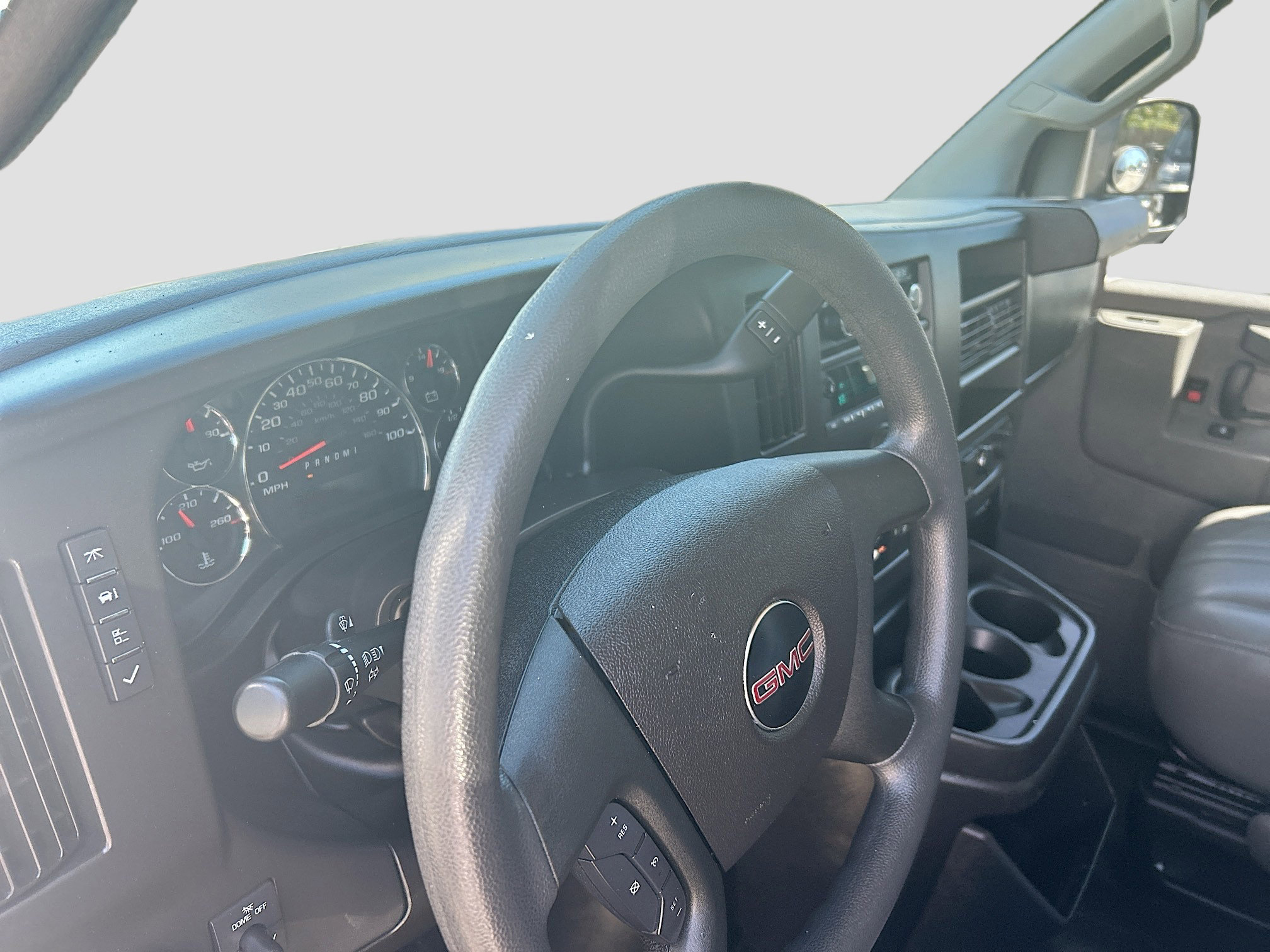 Used 2019 GMC Savana 2500 w/ Driver Convenience Package image 9