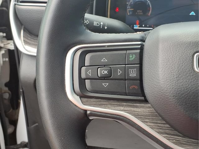 Used 2022 Jeep Wagoneer Series II RWD image 12
