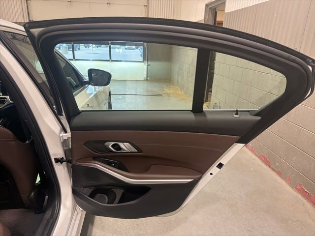 Used 2021 BMW 330e xDrive w/ Executive Package AWD/4WD image 11