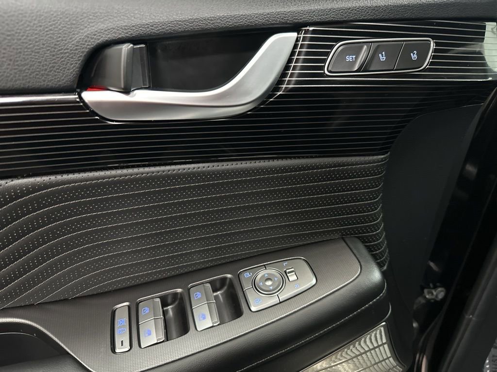 Used 2025 Hyundai Palisade Calligraphy AWD/4WD image 18