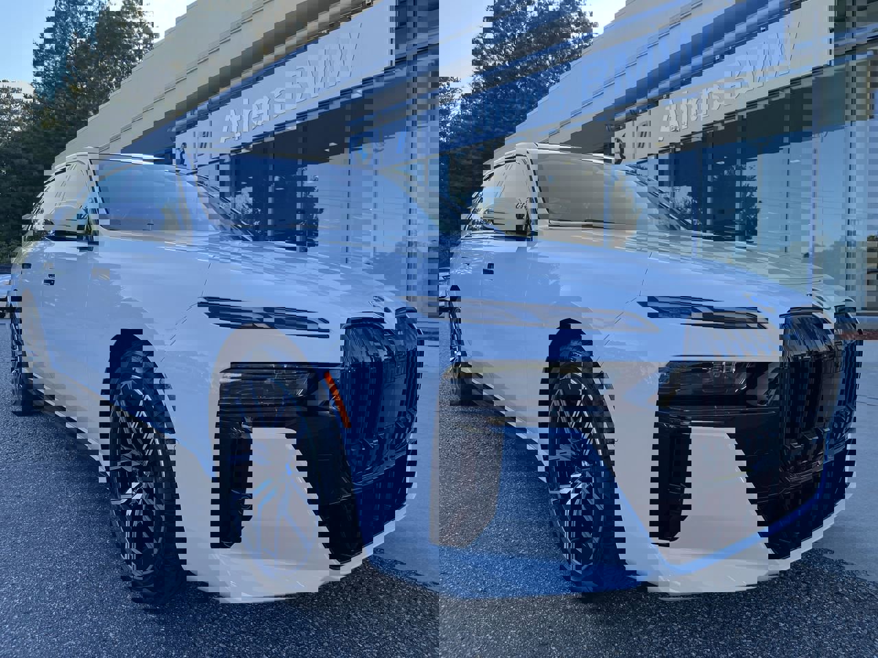 Used 2025 BMW i7 eDrive50 w/ M Sport Package