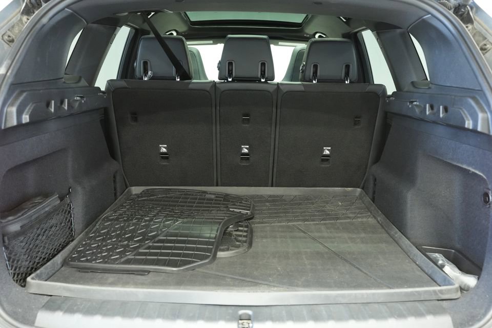 Used 2025 BMW X1 M35i w/ Premium Package image 34