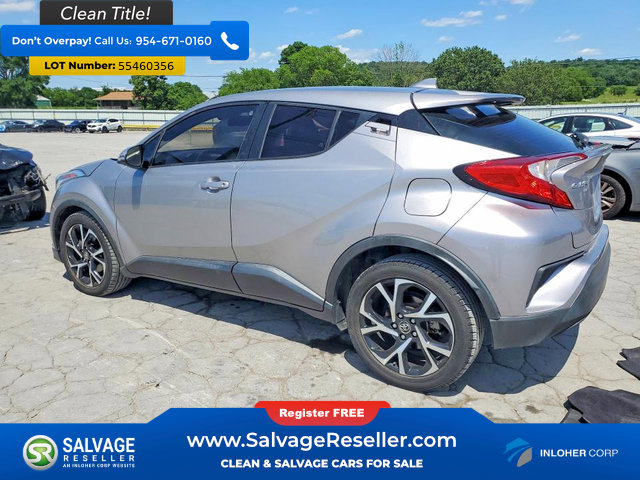 Used 2018 Toyota C-HR XLE FWD image 3