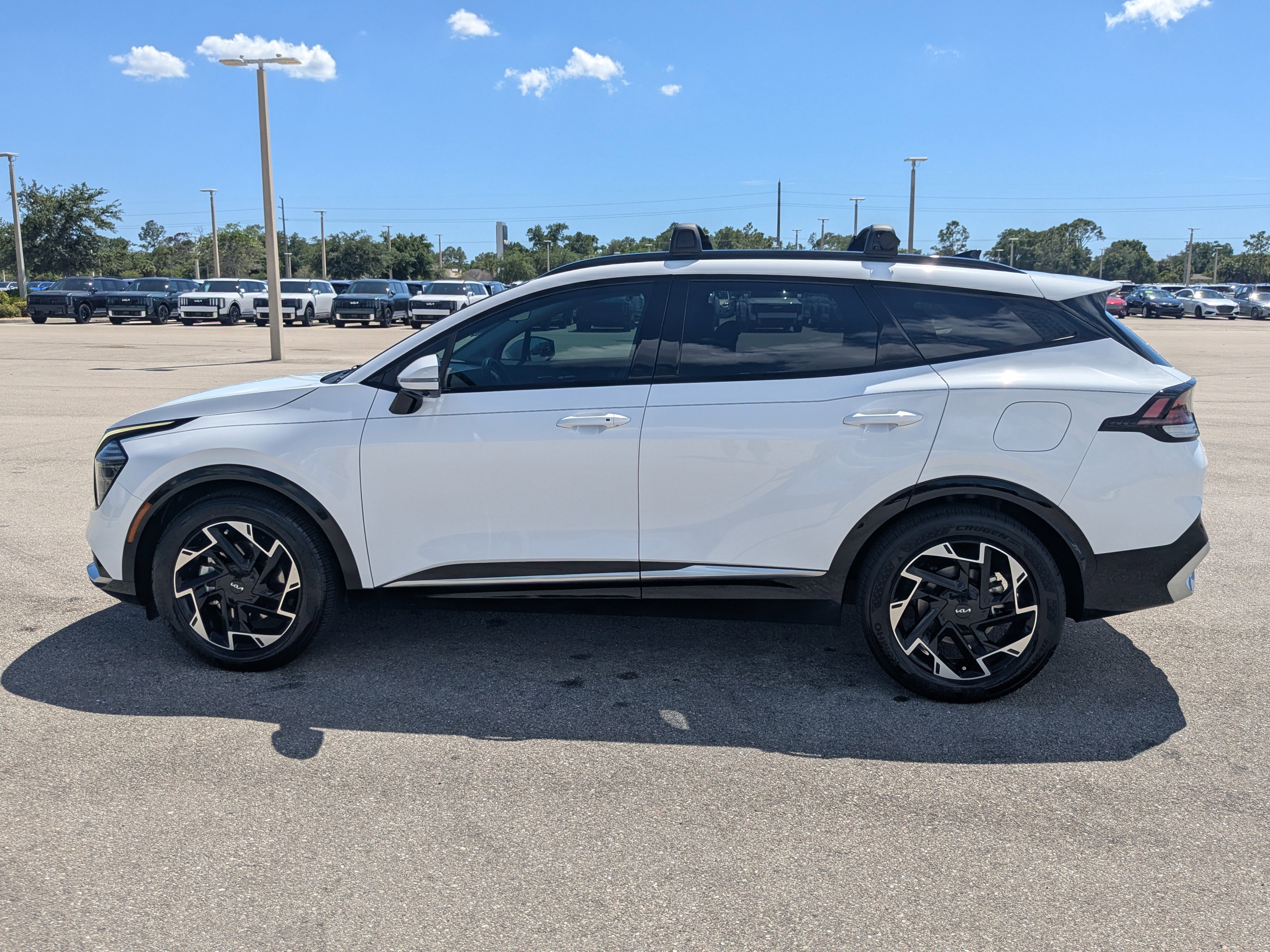 Certified 2023 Kia Sportage SX FWD image 8