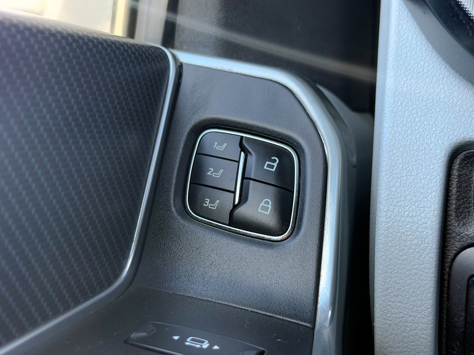 Certified 2024 Ford F350 Limited image 33