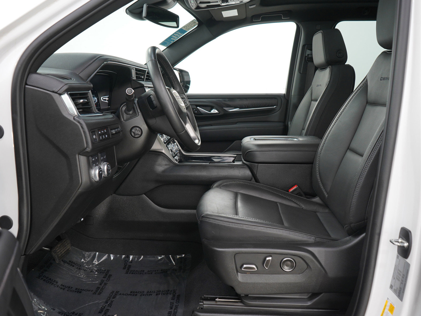 Used 2024 GMC Yukon XL Denali w/ LPO, Floor Liner Package AWD/4WD image 21